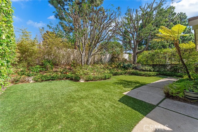 Detail Gallery Image 37 of 39 For 6 Rue Marseille, Newport Beach,  CA 92660 - 3 Beds | 2/1 Baths