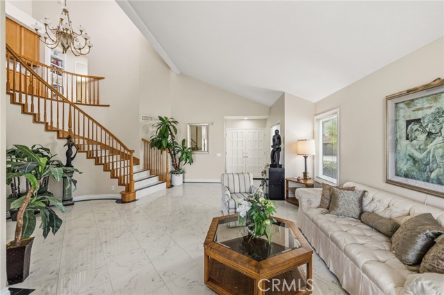 Detail Gallery Image 13 of 61 For 27 Mirador, Irvine,  CA 92612 - 3 Beds | 2/1 Baths