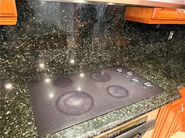 Detail Gallery Image 7 of 29 For 3 Harrisburg, Irvine,  CA 92620 - 4 Beds | 2/1 Baths