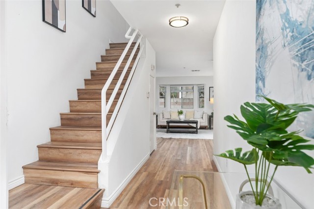 Detail Gallery Image 5 of 36 For 601 S 5th Ave #B,  Arcadia,  CA 91006 - 4 Beds | 3 Baths