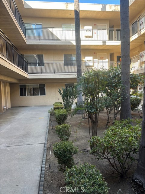 Detail Gallery Image 15 of 21 For 6342 Morse Ave #102,  North Hollywood,  CA 91606 - 2 Beds | 2 Baths