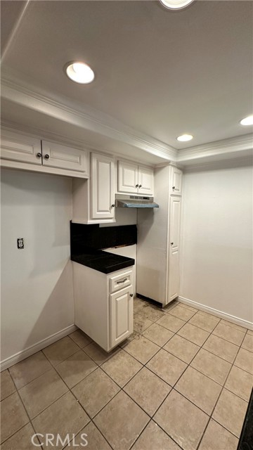 Detail Gallery Image 4 of 20 For 1745 Brea Bld #219,  Fullerton,  CA 92835 - 2 Beds | 2 Baths