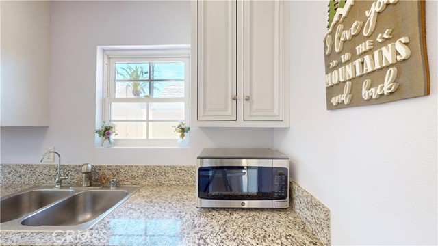 18271 Treleven Avenue, Lake Elsinore CA: https://media.crmls.org/medias/766bd730-b7f0-4a4c-8f2c-e37067f08bcb.jpg