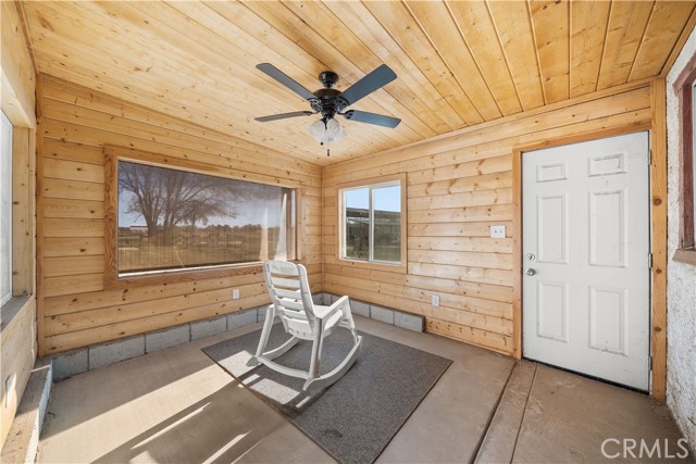 Detail Gallery Image 14 of 22 For 14433 Roy Rogers Ranch, Oro Grande,  CA 92368 - 6 Beds | 5 Baths