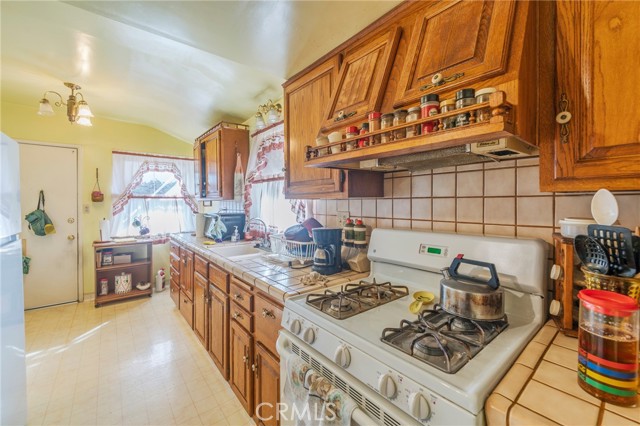 Detail Gallery Image 6 of 15 For 322 N Avenue 56, Los Angeles,  CA 90042 - 2 Beds | 1 Baths