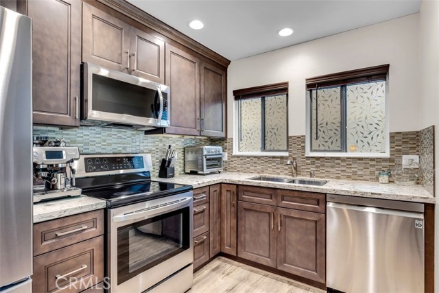 Detail Gallery Image 8 of 41 For 2096 Ronda Granada #O,  Laguna Woods,  CA 92637 - 2 Beds | 2 Baths