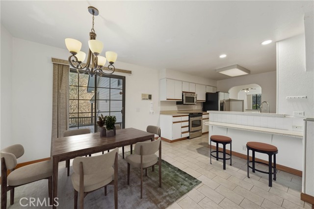 Detail Gallery Image 9 of 58 For 17730 Pomo Trl, Clearlake Oaks,  CA 95423 - 3 Beds | 3 Baths