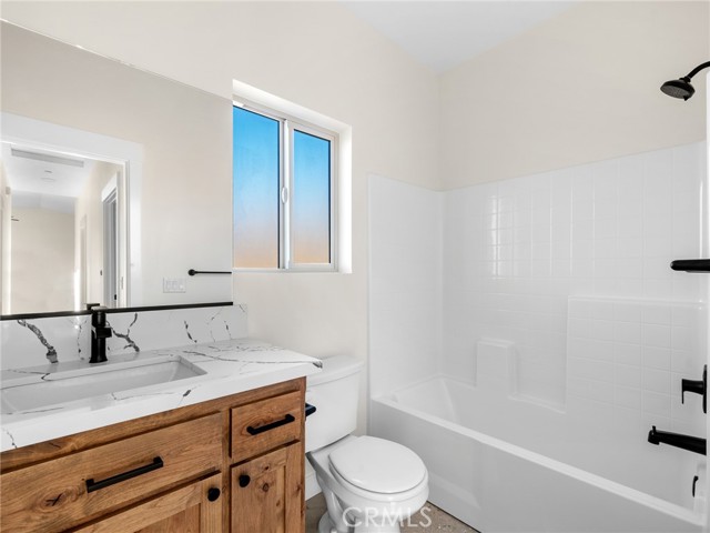 Detail Gallery Image 13 of 36 For 16173 Pela Rd, Apple Valley,  CA 92307 - 4 Beds | 3 Baths