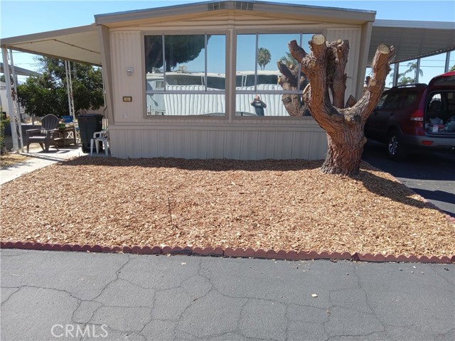 Detail Gallery Image 1 of 11 For 332 N Lyon #17 Ave, Hemet,  CA 92543 - 2 Beds | 1 Baths