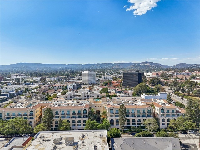 Detail Gallery Image 56 of 64 For 11500 San Vicente Bld #214,  Los Angeles,  CA 90049 - 2 Beds | 3 Baths