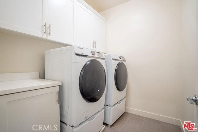 340 VIA AMOR Place, Fullerton CA: https://media.crmls.org/medias/766f83f7-36ed-42f4-bd35-f24ccbd7ee6f.jpg