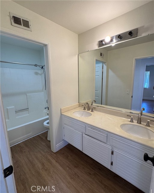 3036 Fairgreen Lane, Palmdale CA: https://media.crmls.org/medias/766f8908-6fea-45ed-bdca-1d1c179eefad.jpg