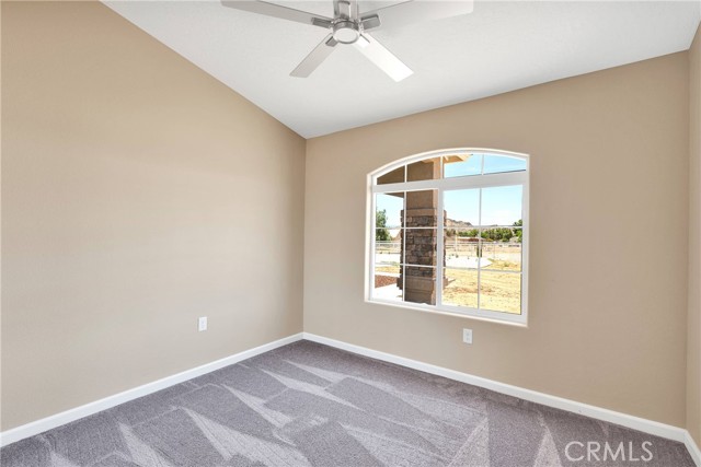 20020 Symeron Road, Apple Valley CA: https://media.crmls.org/medias/76704bee-bd67-46e8-9410-95863273fadf.jpg