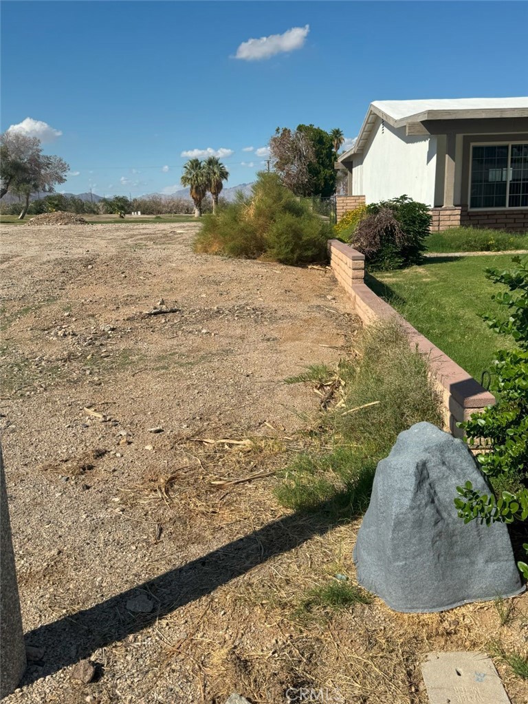 https://media.crmls.org/medias/76706d4e-694f-470a-bf52-b576f47f5d69.jpg?preset=X-Large