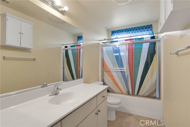21257 Seibel Lane, Apple Valley CA: https://media.crmls.org/medias/7670d53d-9bb5-4e3d-8cc2-3f0fff756e82.jpg