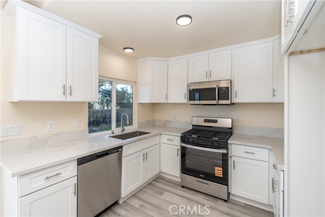 Detail Gallery Image 8 of 40 For 22727 Glendon Dr, Moreno Valley,  CA 92557 - 3 Beds | 2 Baths