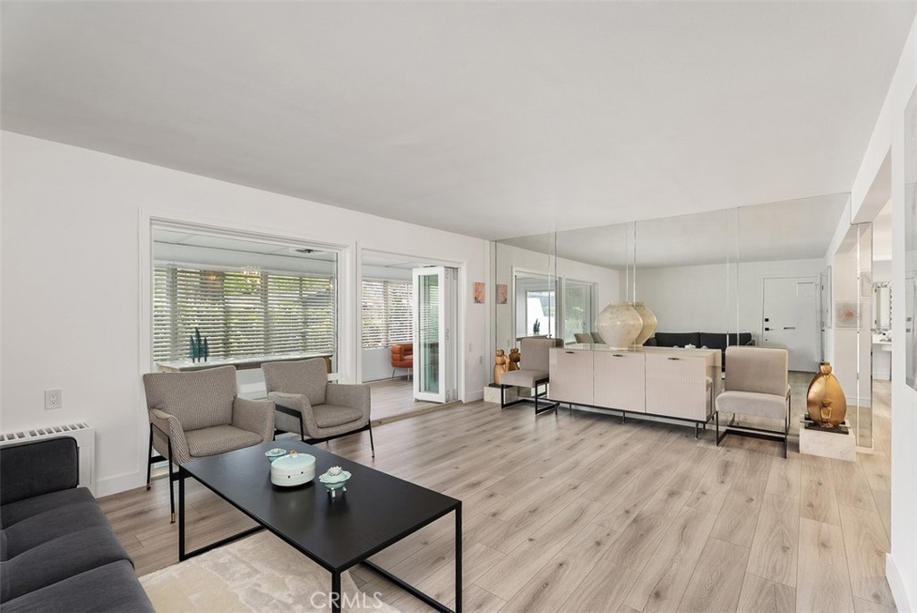 789 Via Los Altos #B