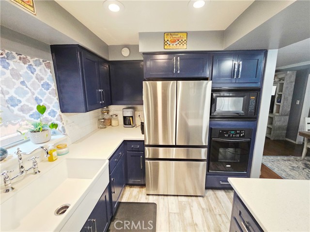 Image 14 of 73 For 2625 Bay Street