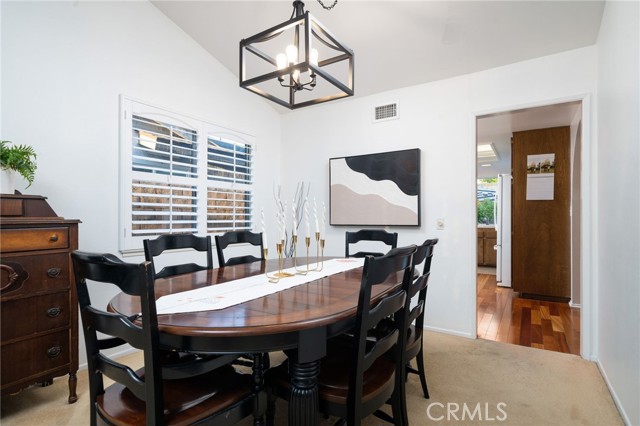 Image 8 of 39 For 5022 Burnaby