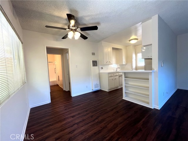 Detail Gallery Image 7 of 15 For 5167 Yarmouth Ave #10,  Encino,  CA 91316 - 1 Beds | 1 Baths
