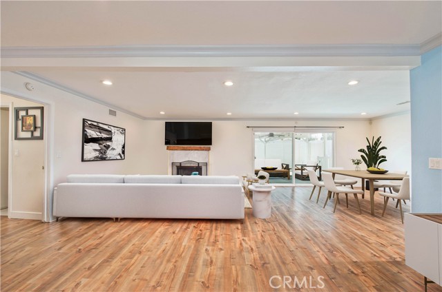 Detail Gallery Image 7 of 31 For 16420 Flanders St, Granada Hills,  CA 91344 - 3 Beds | 2 Baths