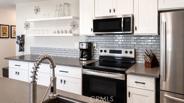 3609 2nd E #205