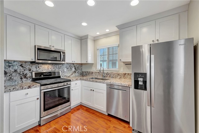 Front Image Thumbnail for CROC25277020