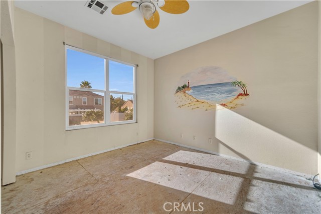 Detail Gallery Image 14 of 30 For 38855 Calistoga St, Palmdale,  CA 93551 - 4 Beds | 2/1 Baths