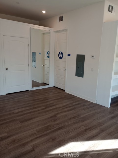 1 st floor full bathroom