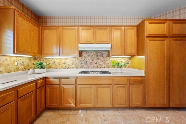 24217 Corte Cordoba, Murrieta CA: https://media.crmls.org/medias/767464f7-6cb2-4559-9a27-a85092acea36.jpg