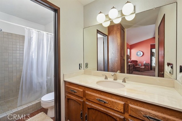 537 3rd Street, Manhattan Beach CA: https://media.crmls.org/medias/7674863f-87c3-445d-a3e8-82037a712e87.jpg