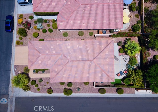 81535 Avenida De Baile, Indio CA: https://media.crmls.org/medias/76751654-078e-4b3d-9475-e9939048248f.jpg