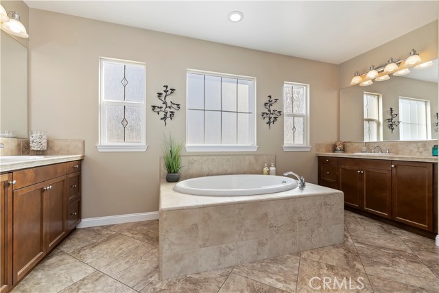 Detail Gallery Image 39 of 64 For 34595 Collier Falls Ct, Temecula,  CA 92592 - 5 Beds | 3/1 Baths