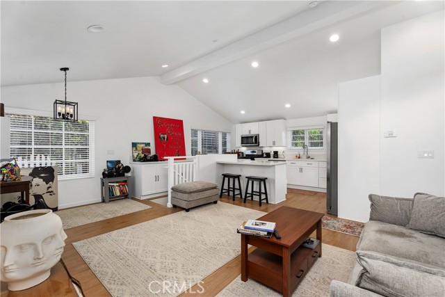 Detail Gallery Image 9 of 35 For 617 Lombardy, Laguna Beach,  CA 92651 - 3 Beds | 3 Baths