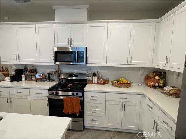 24269 Sonieta Court, Corona CA: https://media.crmls.org/medias/7678397f-49c5-46e3-9d87-57bbe4cb524a.jpg