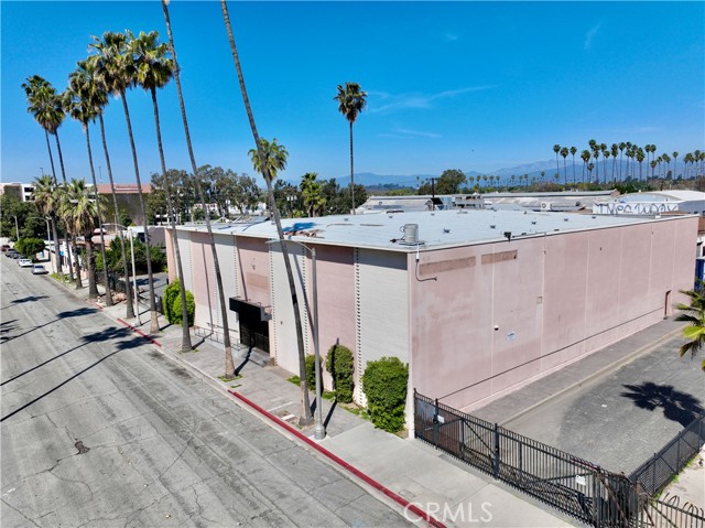 887 E 2nd Street, Pomona, California 91766, ,Commercial Lease,For Rent,887 E 2nd Street,CRIV25069785
