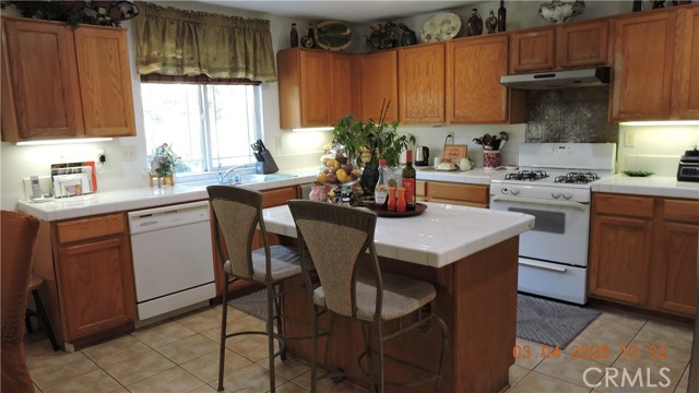 Detail Gallery Image 20 of 56 For 1855 Old Baldy, Upland,  CA 91784 - 4 Beds | 2/1 Baths