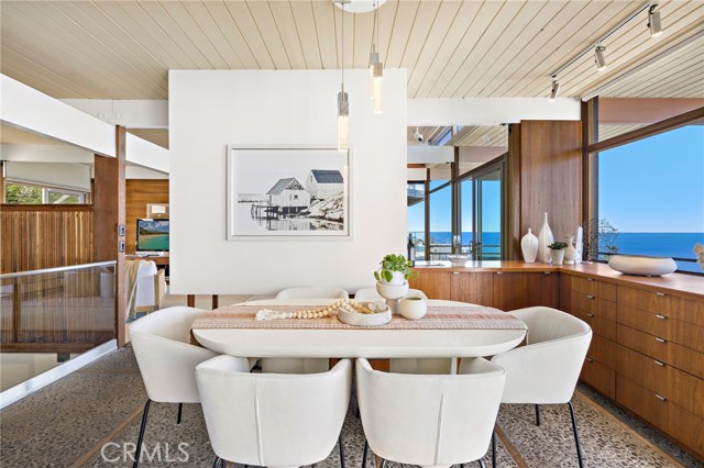 Detail Gallery Image 6 of 50 For 2581 Iris, Laguna Beach,  CA 92651 - 3 Beds | 2/1 Baths