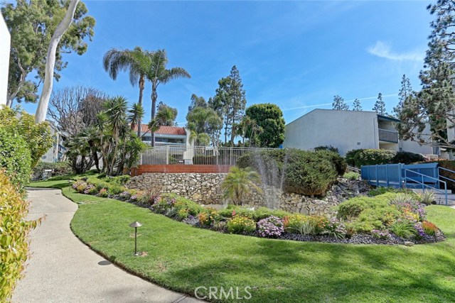 615 Prospect Avenue, Redondo Beach, California 90277, 2 Bedrooms Bedrooms, ,1 BathroomBathrooms,Residential,Sold,Prospect,SB17053340