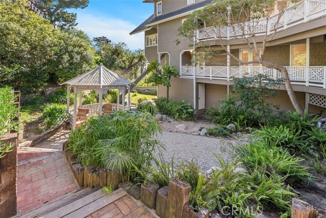 Detail Gallery Image 32 of 40 For 590 Diamond Street, Laguna Beach,  CA 92651 - 5 Beds | 4/1 Baths