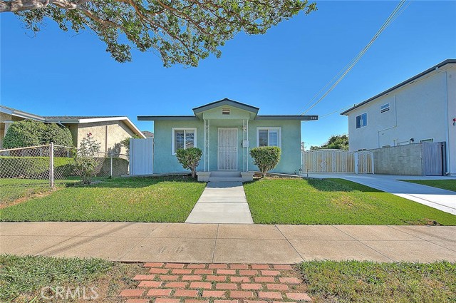 Detail Gallery Image 2 of 28 For 308 W Adams, Alhambra,  CA 91801 - 3 Beds | 2 Baths