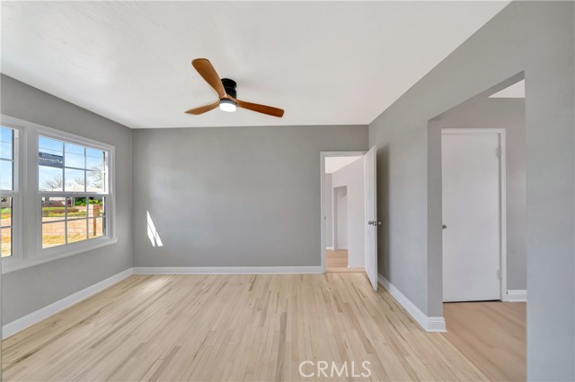 Detail Gallery Image 10 of 41 For 44516 Fern, Lancaster,  CA 93534 - 3 Beds | 2 Baths