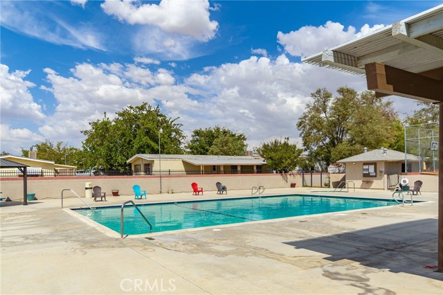 Detail Gallery Image 15 of 17 For 45800 Challenger Way #30,  Lancaster,  CA 93535 - 3 Beds | 2 Baths