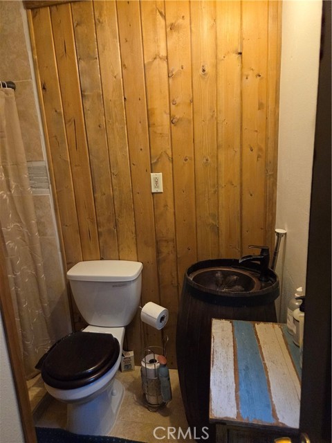 Detail Gallery Image 17 of 32 For 23553 Lake Dr, Crestline,  CA 92325 - 2 Beds | 2 Baths