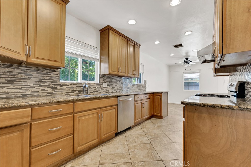 MLS #SR25262735 image #2