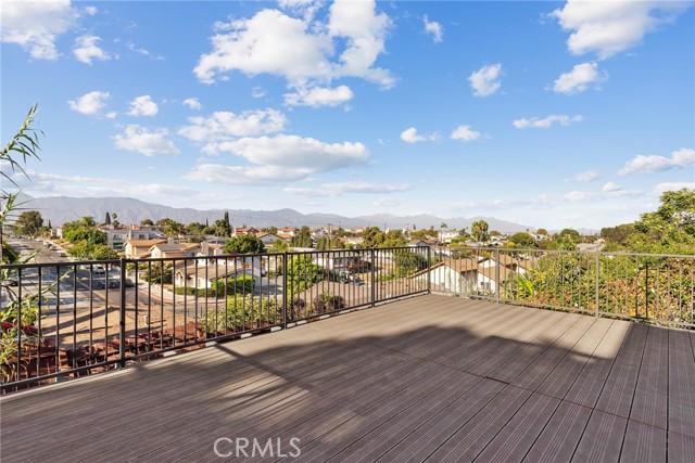 1023 Mooney Drive, Monterey Park CA: https://media.crmls.org/medias/767c50e7-aae9-4028-81bc-305608242e71.jpg
