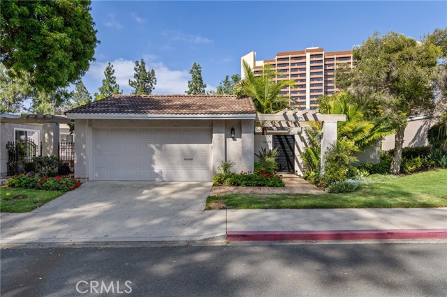 Image 2 of 40 For 5321 Bahia Blanca  B