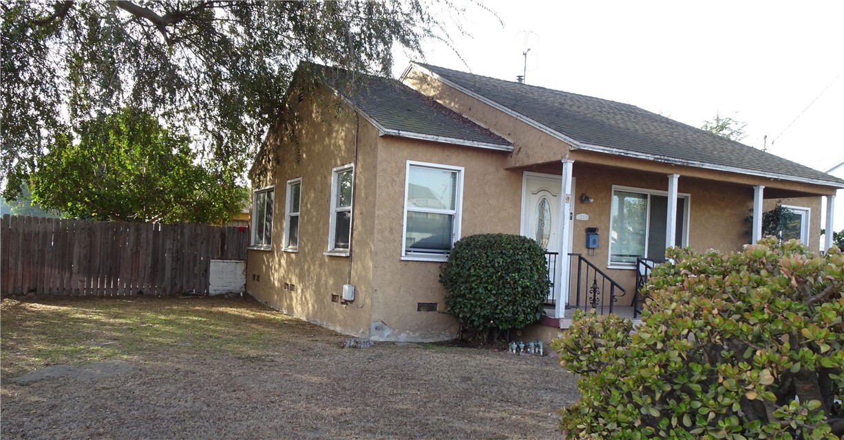 1502 34th Street, Long Beach, California 90810, 3 Bedrooms Bedrooms, ,1 BathroomBathrooms,Single Family Residence,For Sale,34th,RS25025023