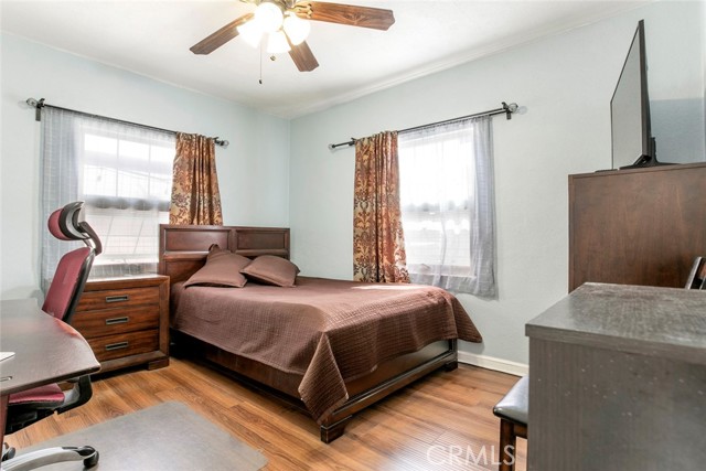 533 Hawthorne Street, Glendale CA: https://media.crmls.org/medias/767d28f2-d63f-4a83-856e-664dc50826c6.jpg