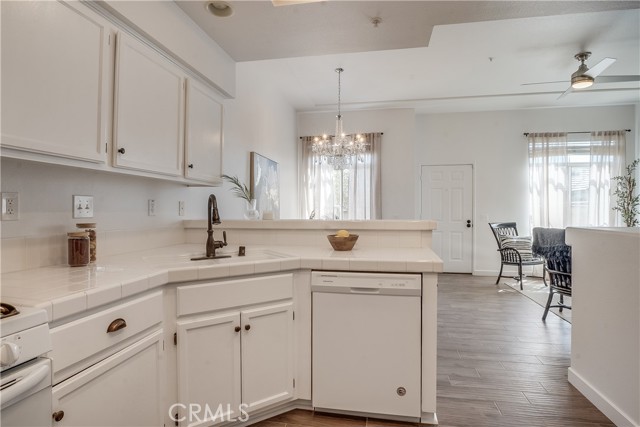 Detail Gallery Image 11 of 34 For 81 Anacapa Ct, Lake Forest,  CA 92610 - 2 Beds | 2/1 Baths